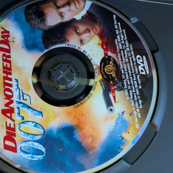 James Bond DVD Collection - Picture 2 of 4